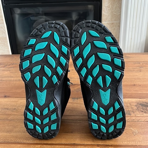 RYKA Mallory woman’s lace up booties, size 8 - Picture 7 of 11